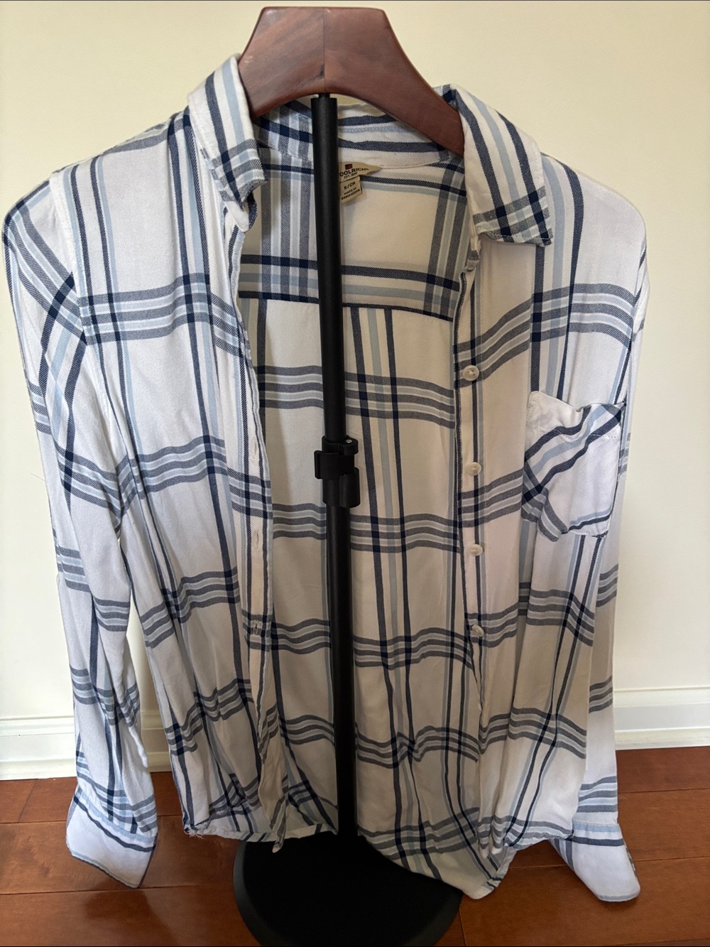 Woolrich White & Blue Plaid Top Size Small Women’s Button Shirt‎